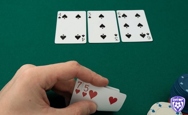 Tìm hiểu thông tin về Bài rác trong Poker là gì?