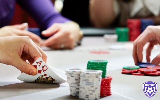 Điểm khác biệt giữa Resteal Poker và Rejam Poker
