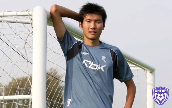 Cầu thủ cao nhất trên thế giới: Cầu thủ Yang Changpeng 