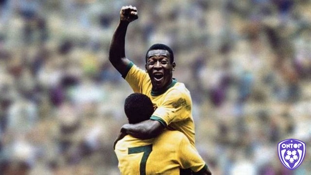 Vua bóng đá Pele xếp hạng 3 trong số các cầu thủ xuất sắc nhất thế giới