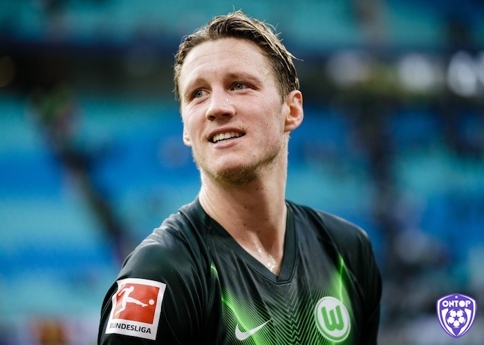 Wout Weghorst là tiền đạo sở hữu chiều cao và thể lực vượt trội nhất Bundesliga