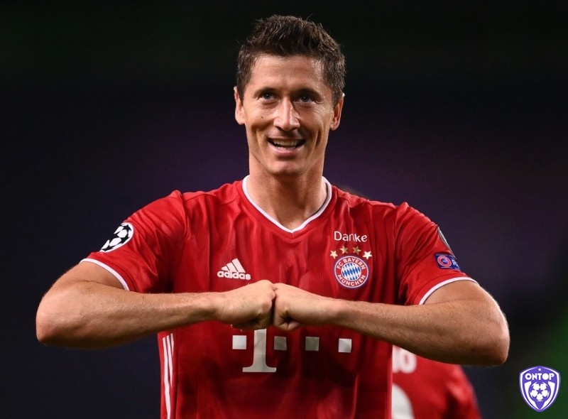 Robert Lewandowski là tiền đạo có phong độ ổn định nhất C1